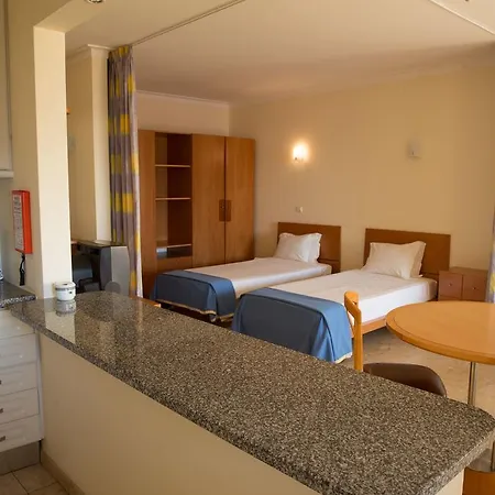 Lejlighedshotel Clube Mar Turisticos 3*